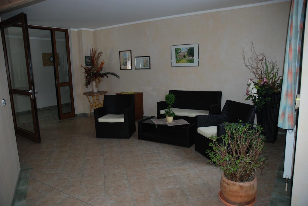 Hotel Raeuberschaenke à Oederan Extérieur photo