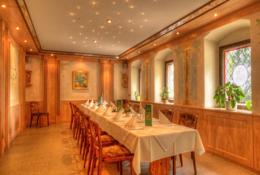 Hotel Raeuberschaenke à Oederan Extérieur photo