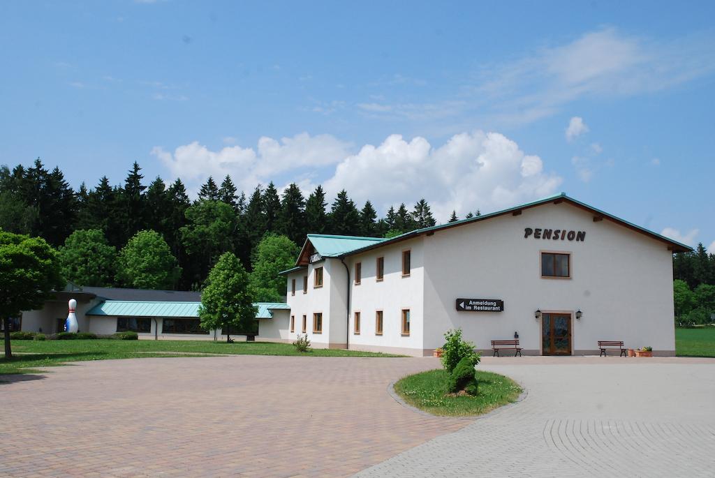 Hotel Raeuberschaenke à Oederan Extérieur photo