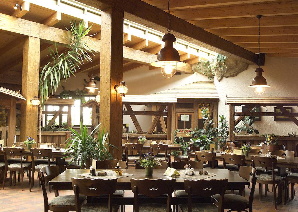 Hotel Raeuberschaenke à Oederan Extérieur photo